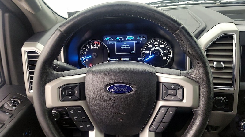 2015 Ford F-150 Lariat 10