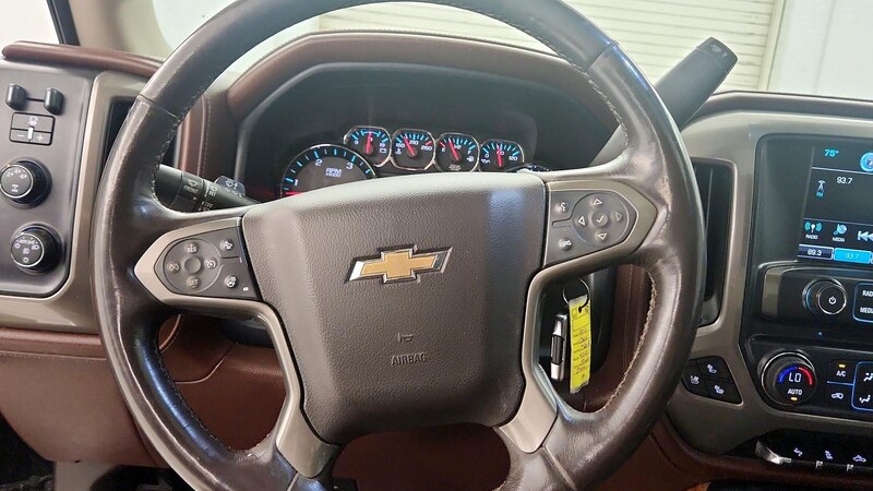 2016 Chevrolet Silverado 2500 High Country 10