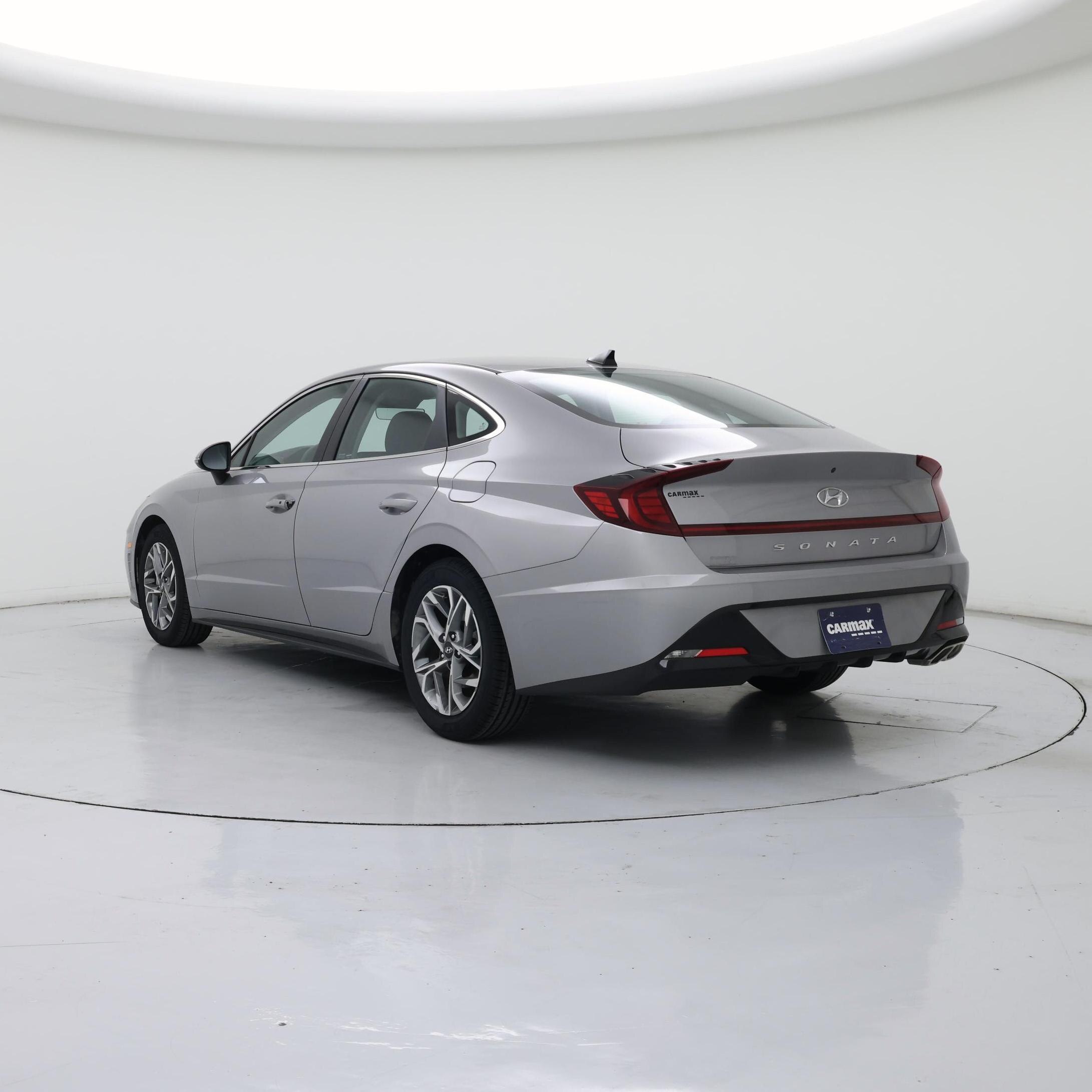 Thumbnail: 2023 Hyundai Sonata - 2