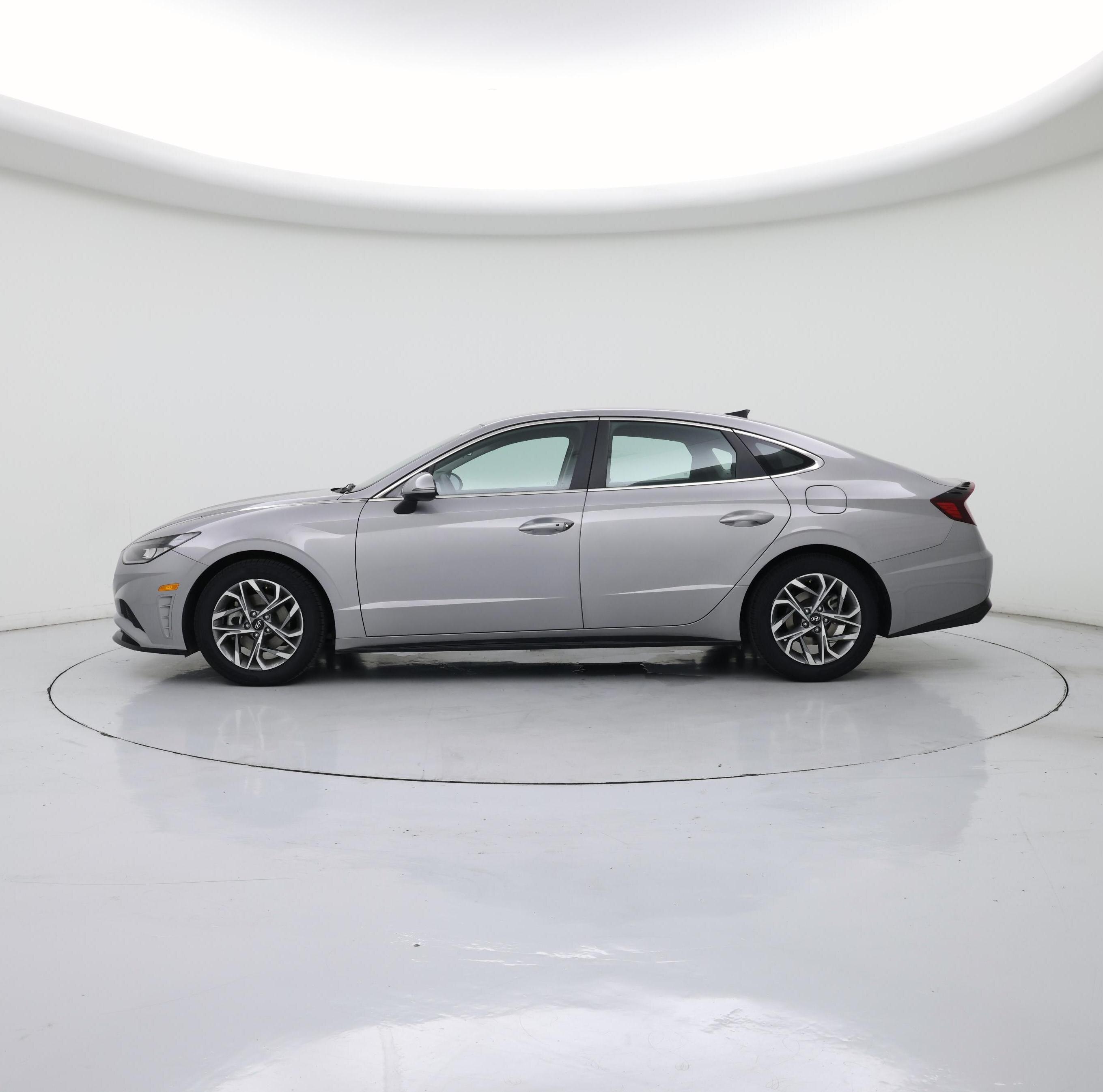 Thumbnail: 2023 Hyundai Sonata - 3