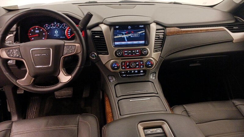 2015 GMC Yukon Denali 9
