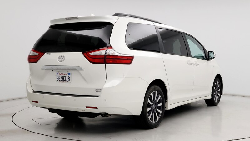 2019 Toyota Sienna Limited 8