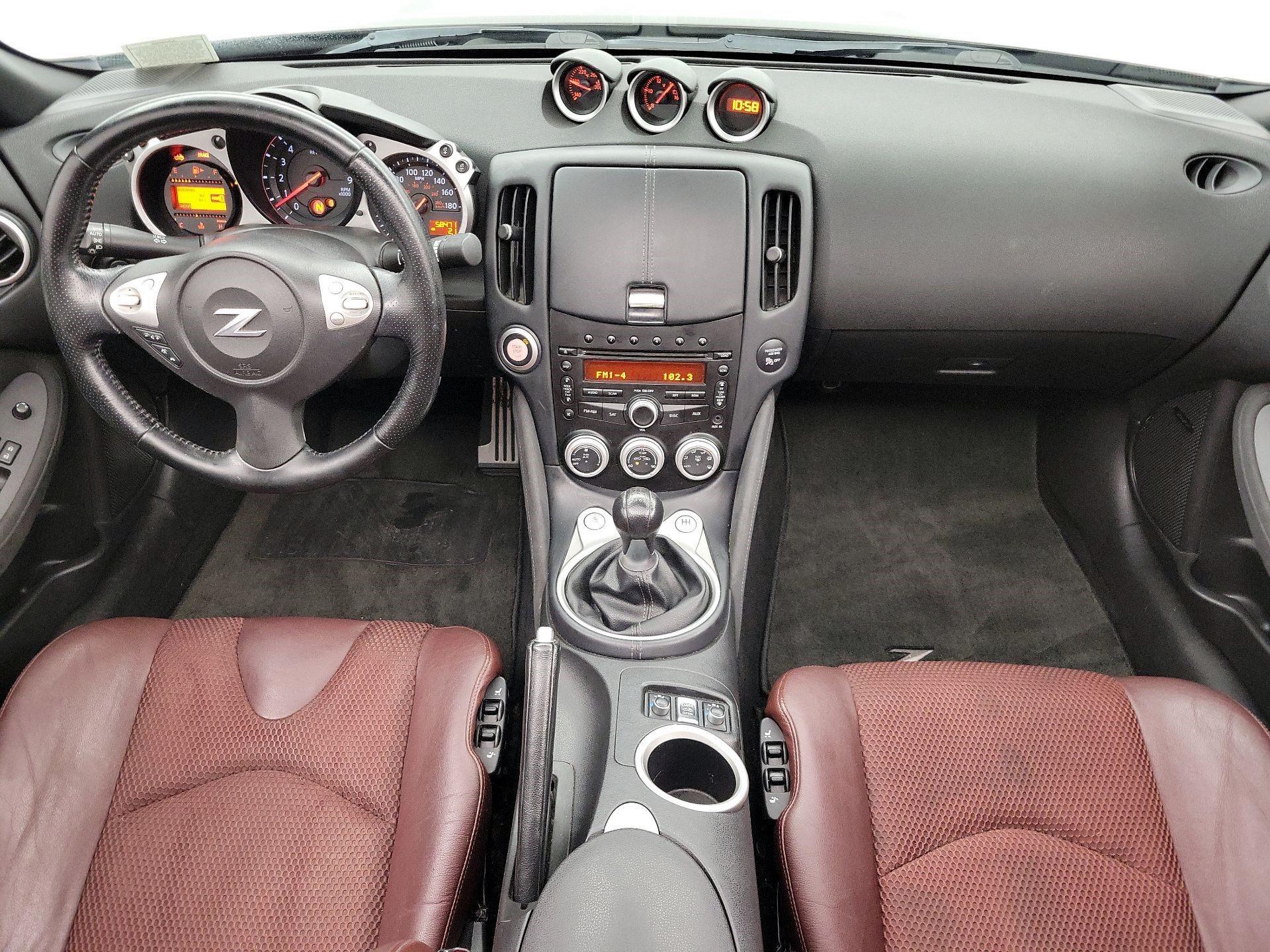 Thumbnail: 2014 Nissan Z - 9