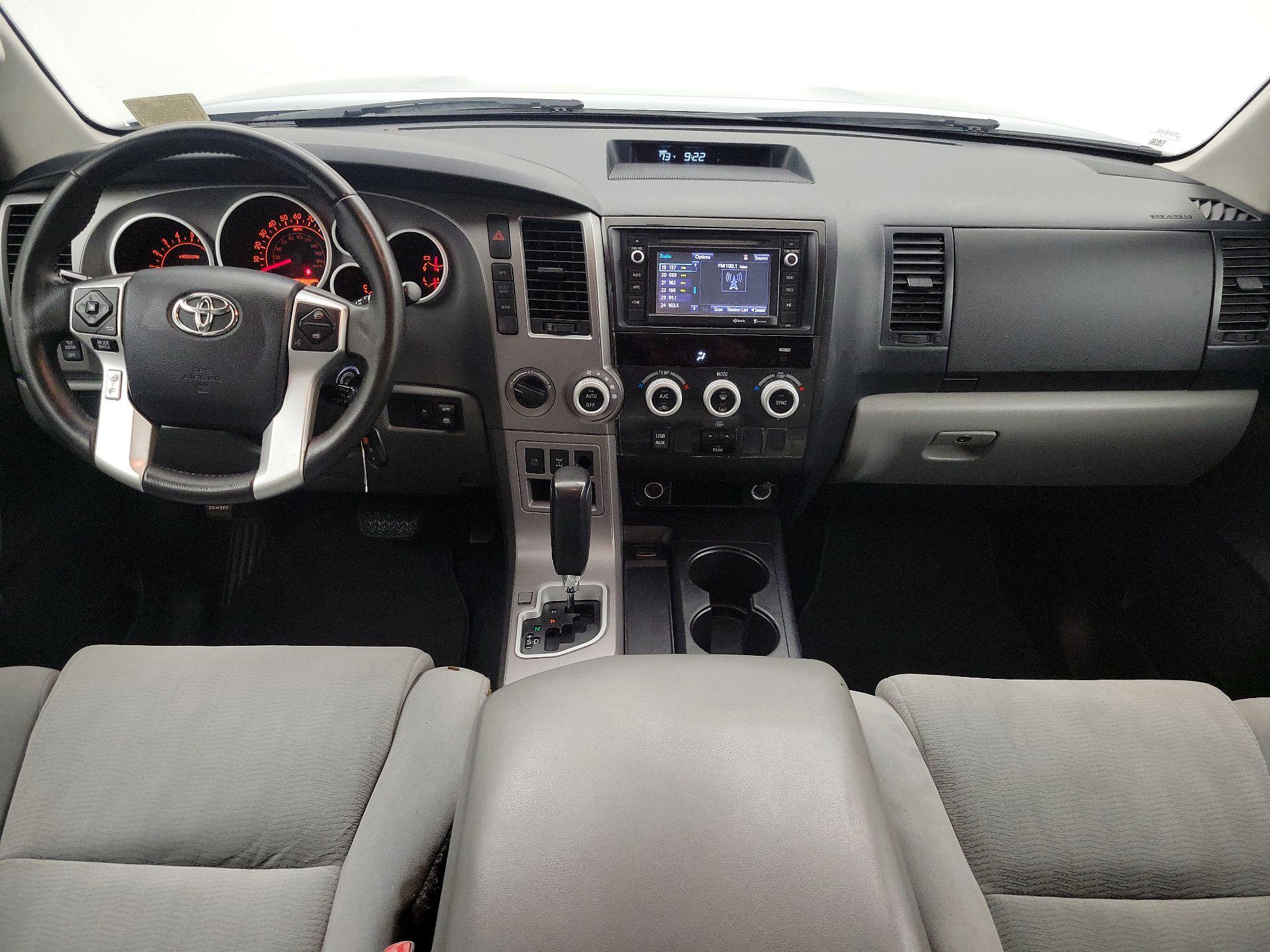 Thumbnail: 2014 Toyota Sequoia - 9