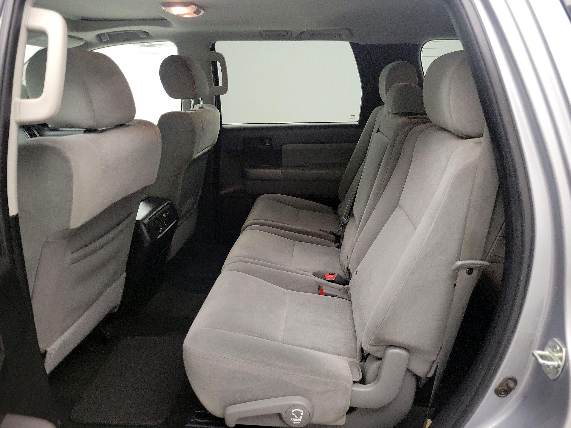 Thumbnail: 2014 Toyota Sequoia - 19