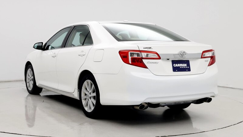 2013 Toyota Camry XLE 2