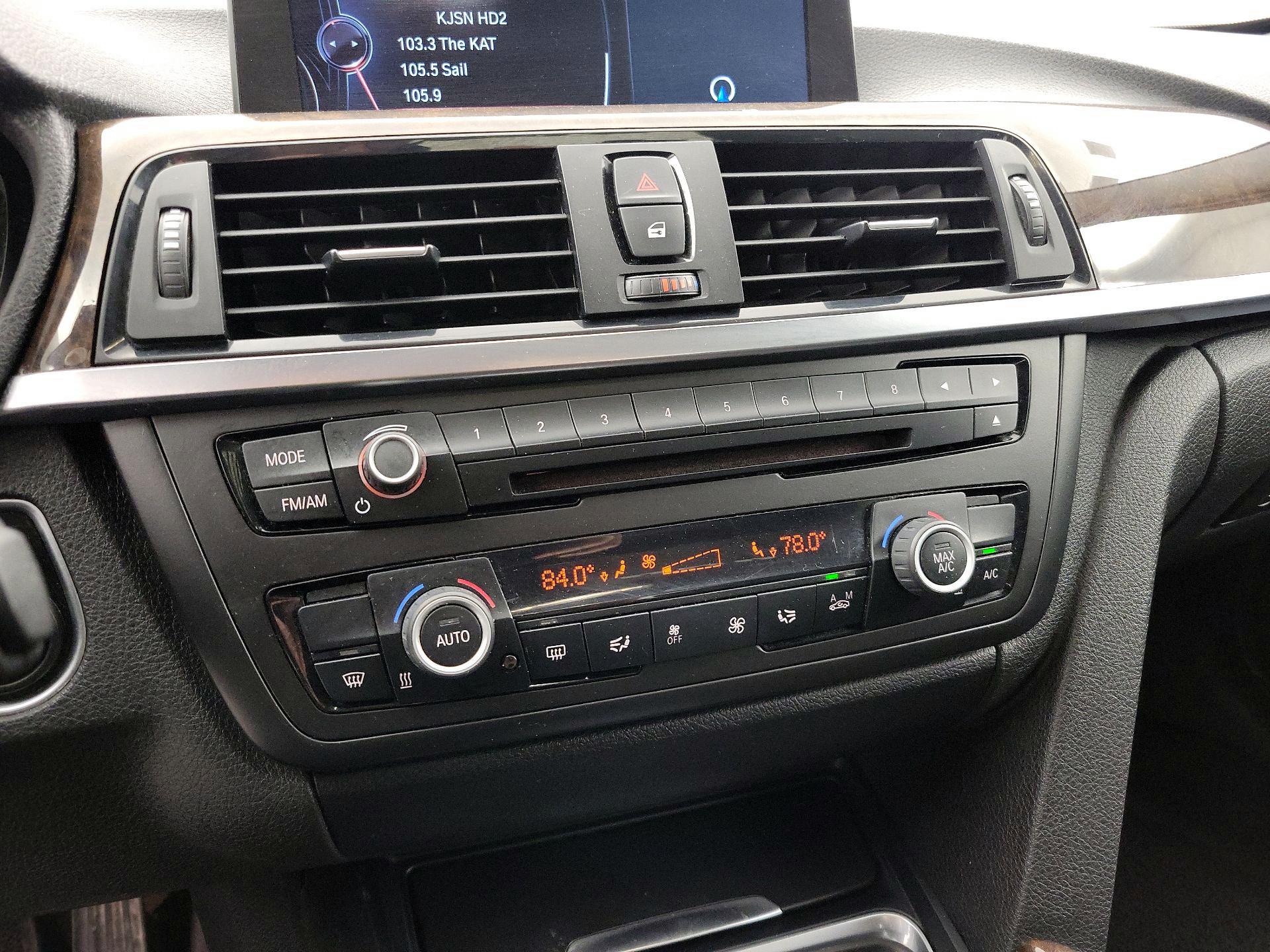 Thumbnail: 2015 BMW 3 Series - 16