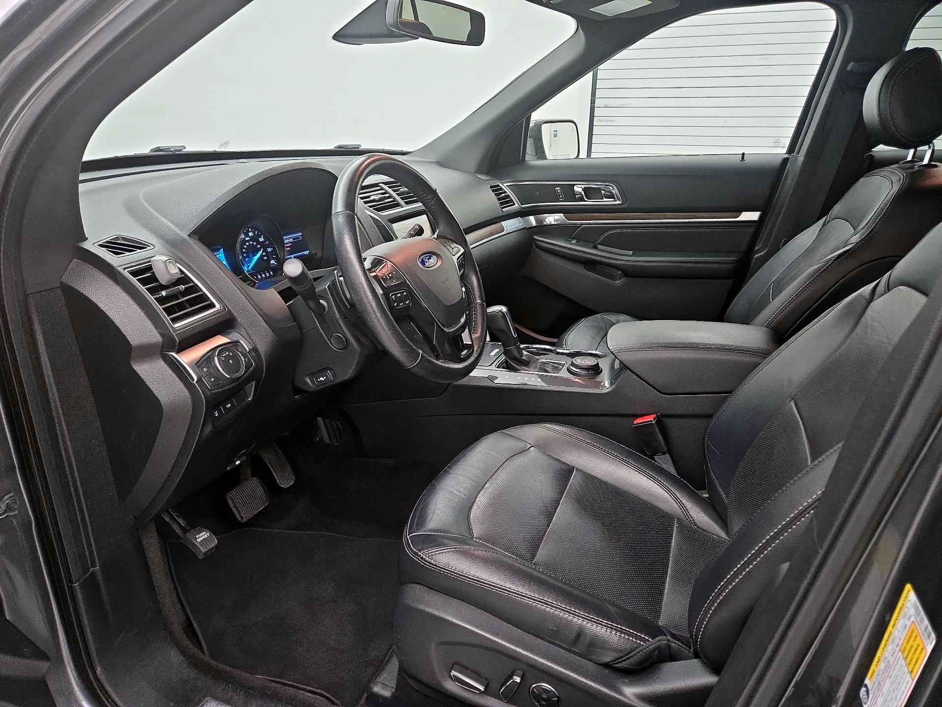 Thumbnail: 2016 Ford Explorer - 11