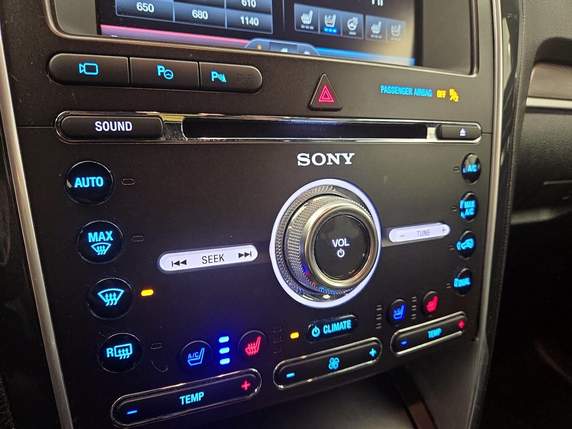 Thumbnail: 2016 Ford Explorer - 16