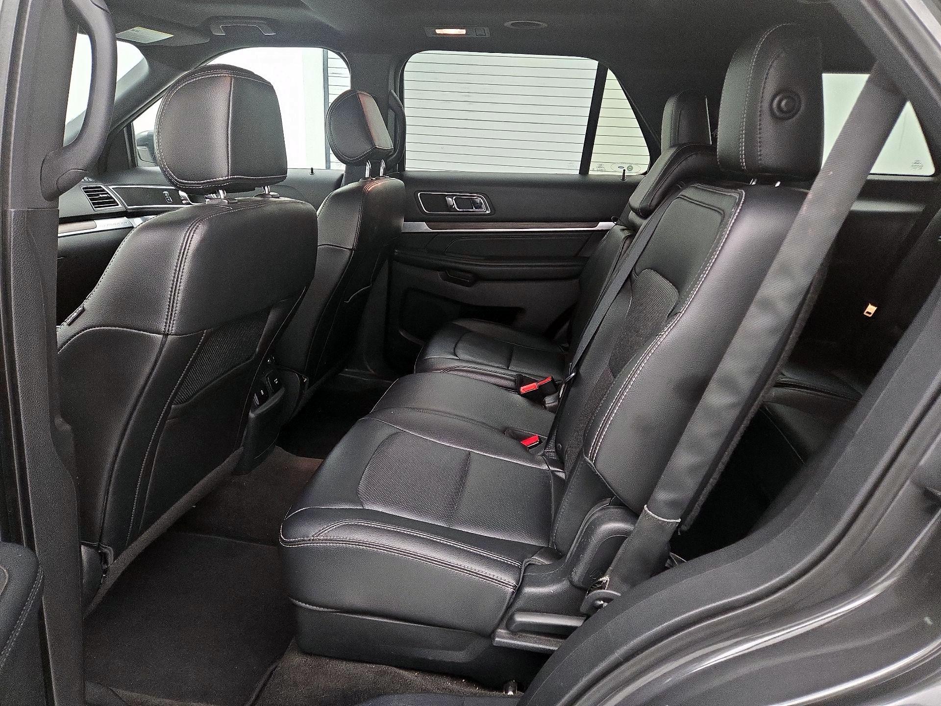 Thumbnail: 2016 Ford Explorer - 18