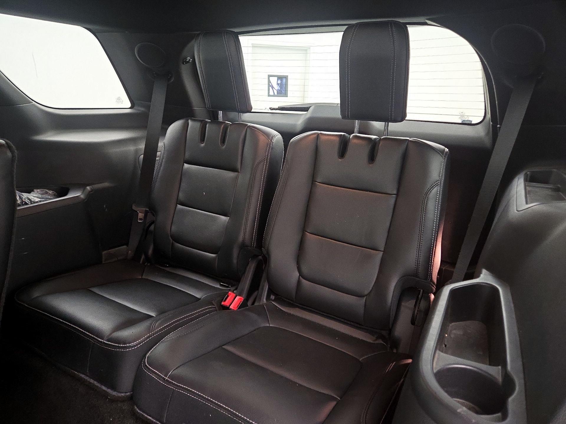 Thumbnail: 2016 Ford Explorer - 19