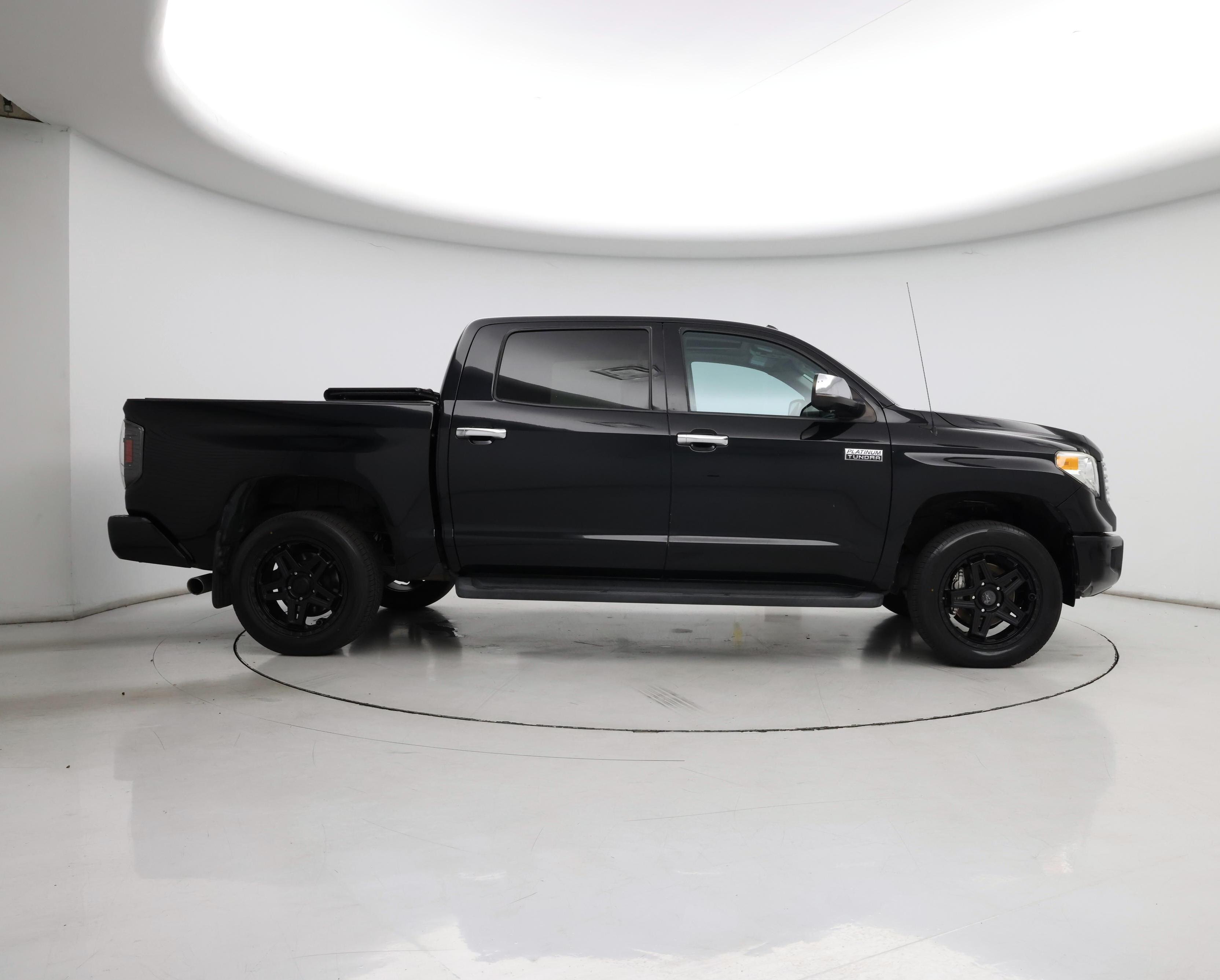 Thumbnail: 2017 Toyota Tundra - 7