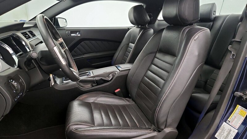2012 Ford Mustang Premium 11