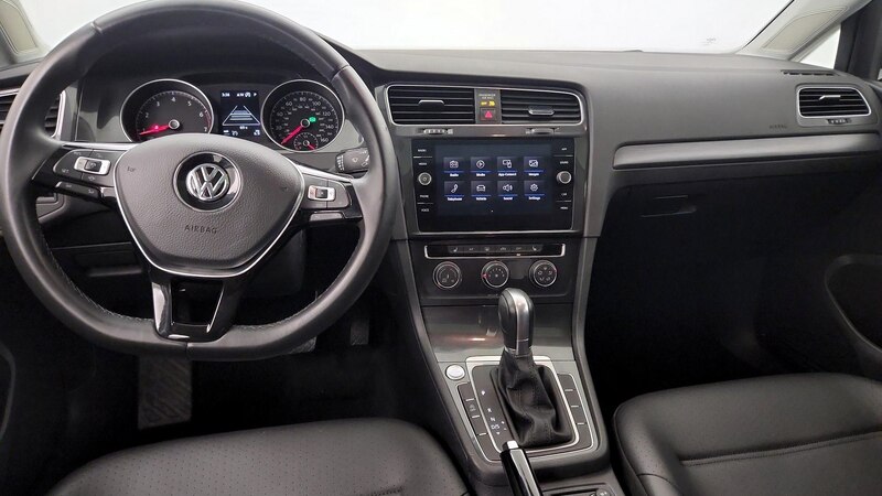 2019 Volkswagen Golf SE 9