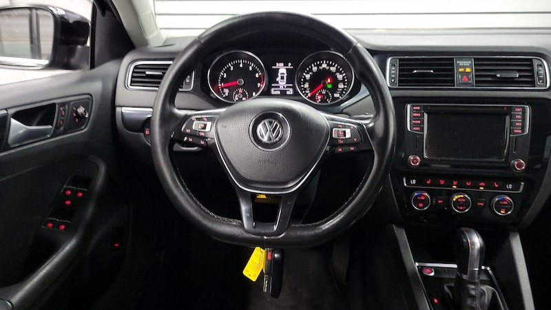 2017 Volkswagen Jetta SEL 10