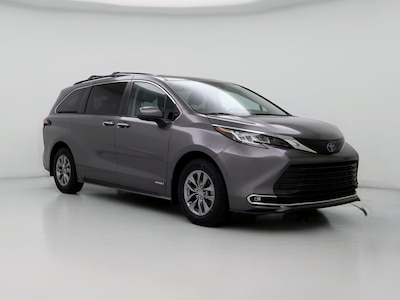 2021 Toyota Sienna XLE -
                Greenville, NC