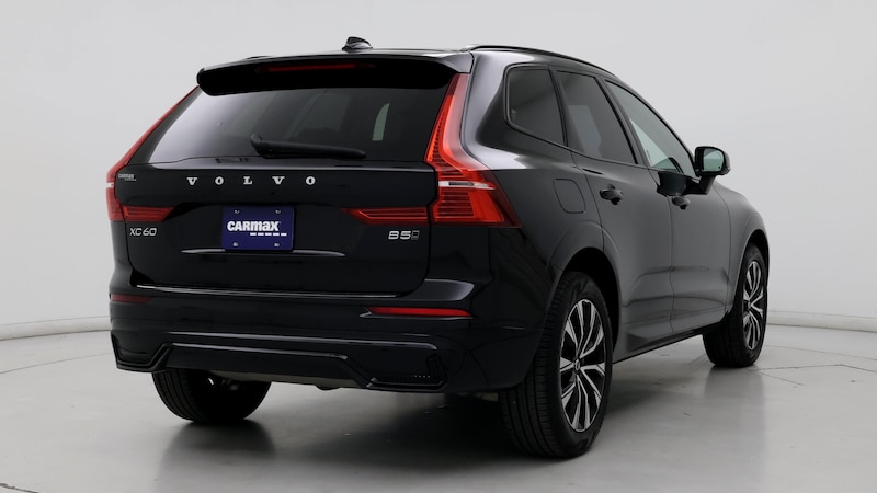 2023 Volvo XC60 B5 Ultimate 8