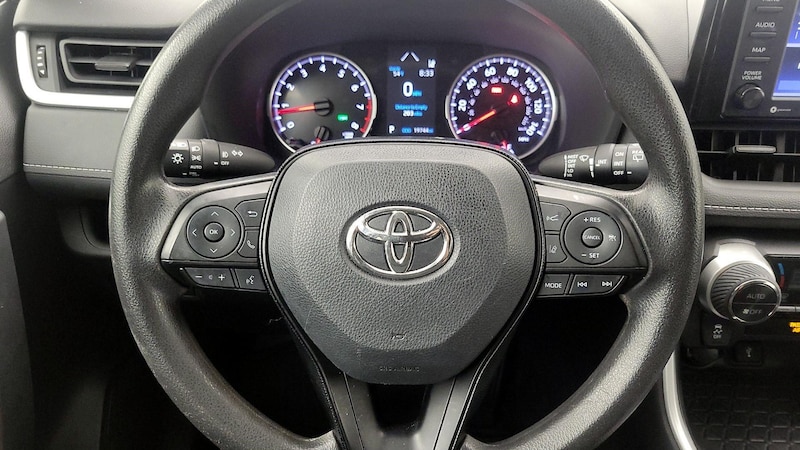 2021 Toyota RAV4 XLE 10