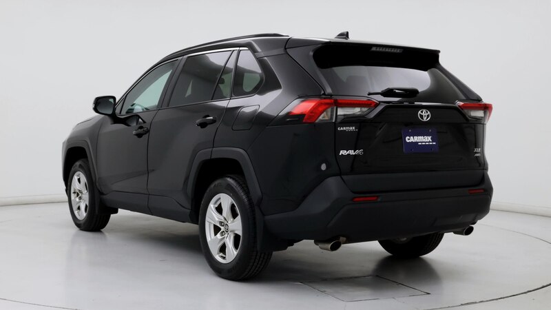 2021 Toyota RAV4 XLE 2