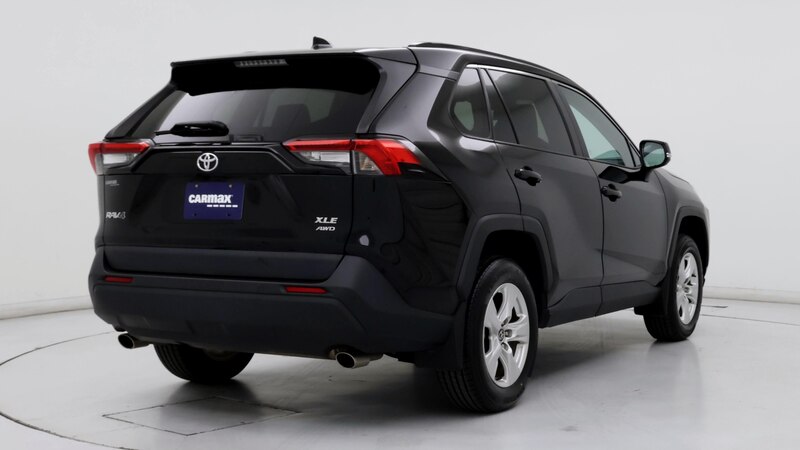 2021 Toyota RAV4 XLE 8