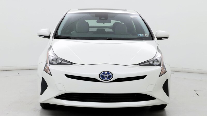 2016 Toyota Prius Three 5