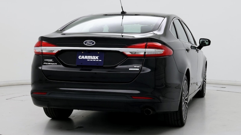 2017 Ford Fusion SE 8