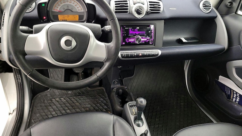 2014 smart fortwo Pure 9