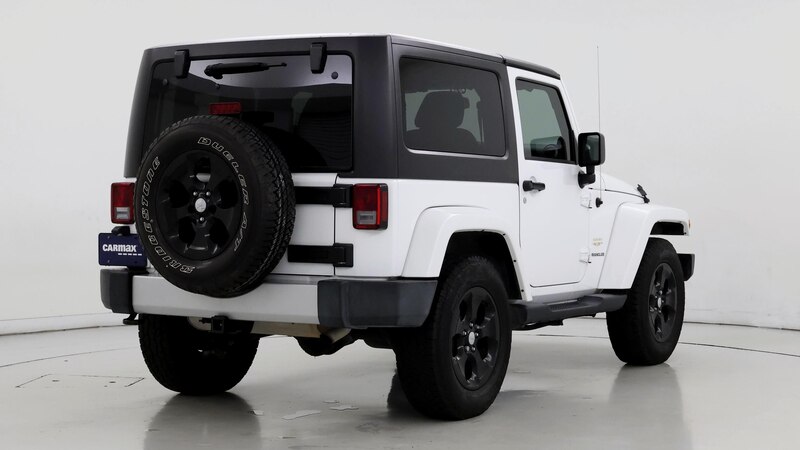 2014 Jeep Wrangler Sahara 8