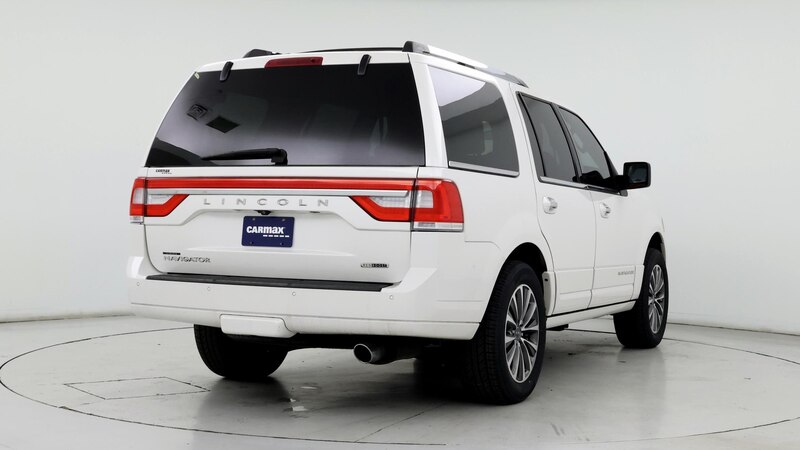 2015 Lincoln Navigator  8