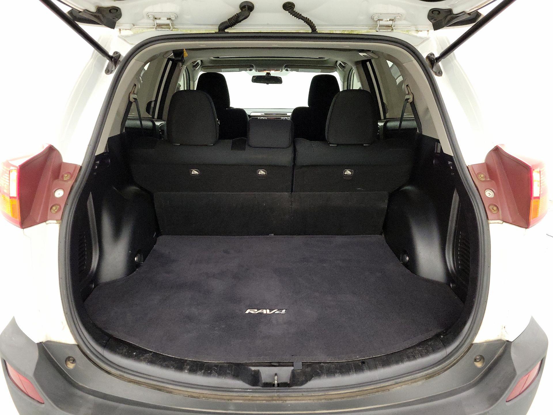 Thumbnail: 2015 Toyota RAV4 - 19