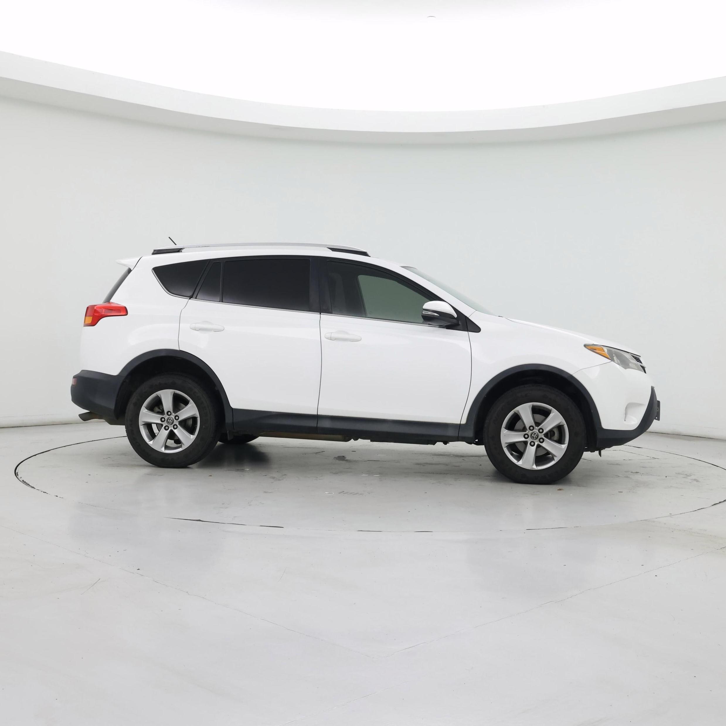Thumbnail: 2015 Toyota RAV4 - 7