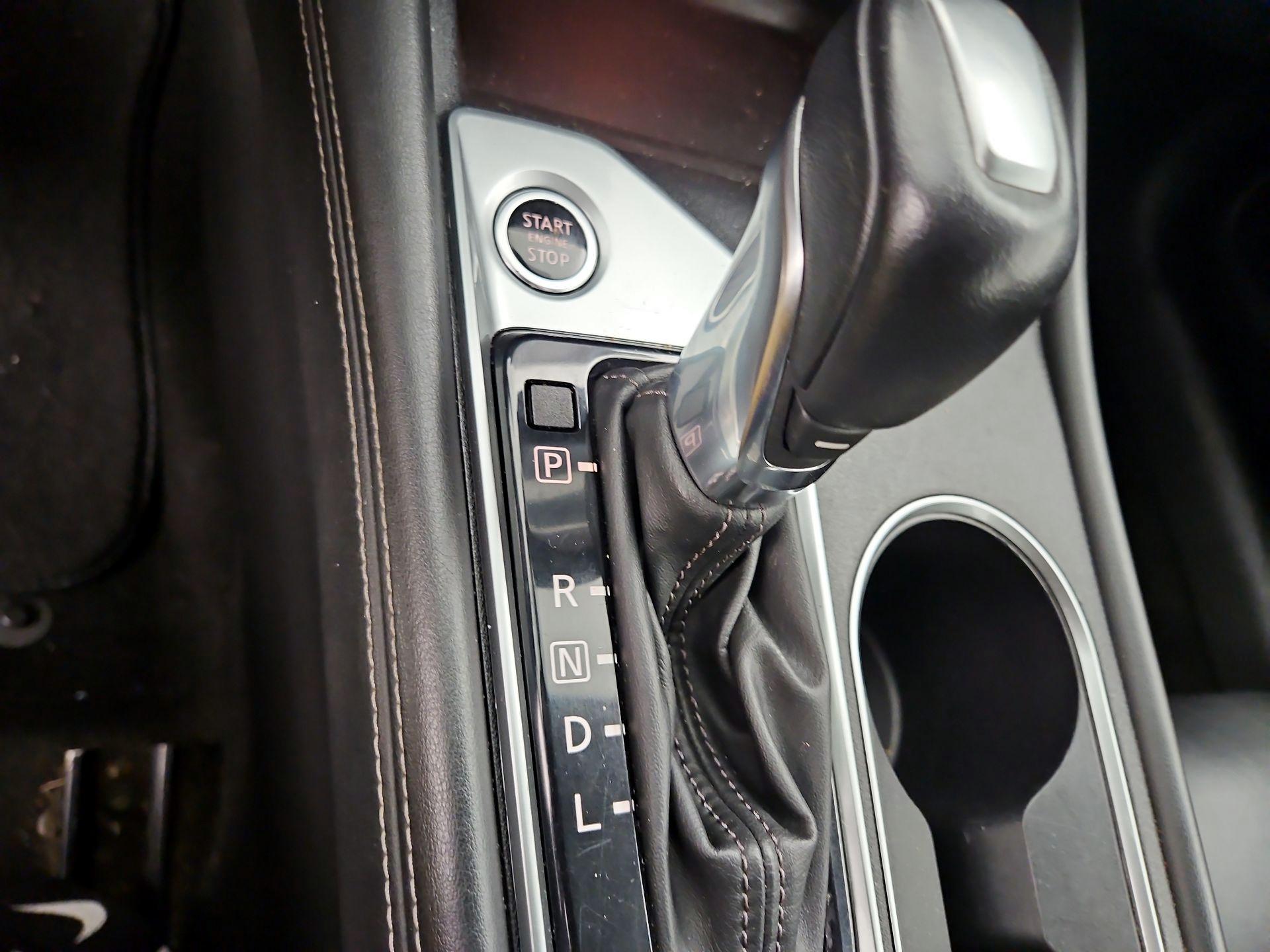 Thumbnail: 2019 Nissan Altima - 17