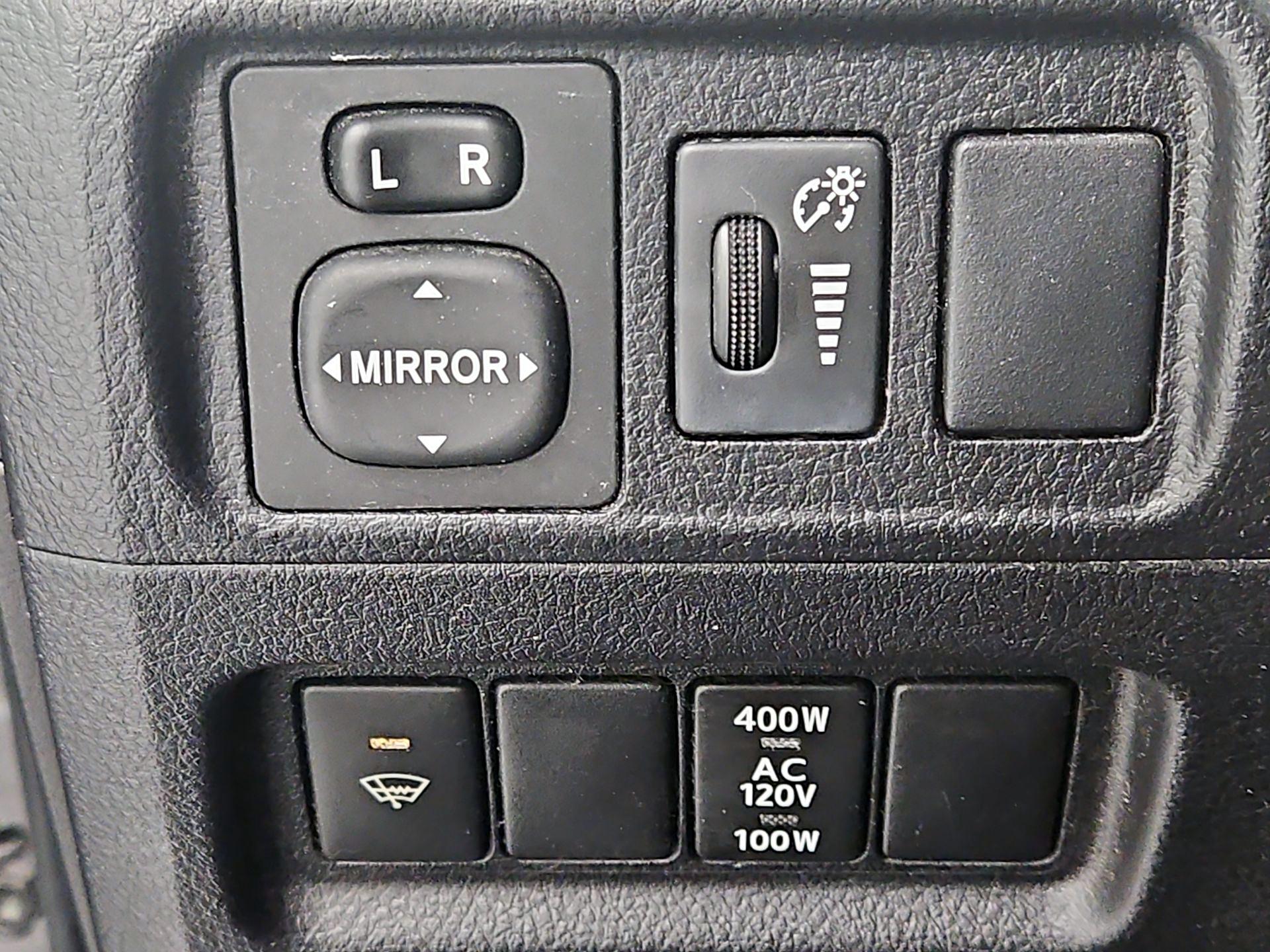 Thumbnail: 2016 Toyota 4Runner - 13