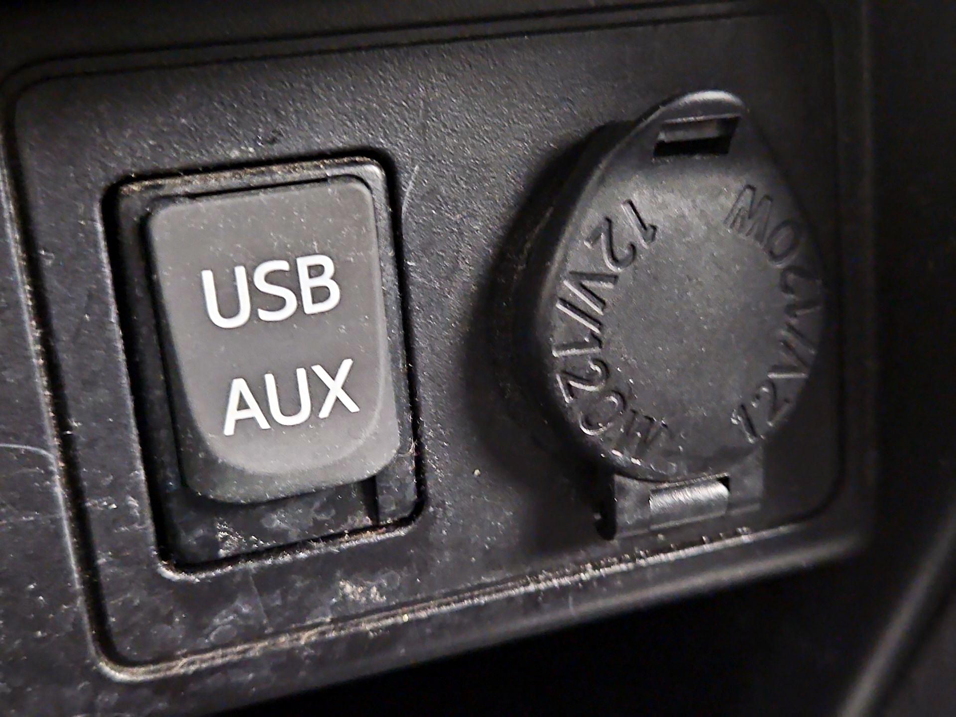 Thumbnail: 2016 Toyota 4Runner - 18