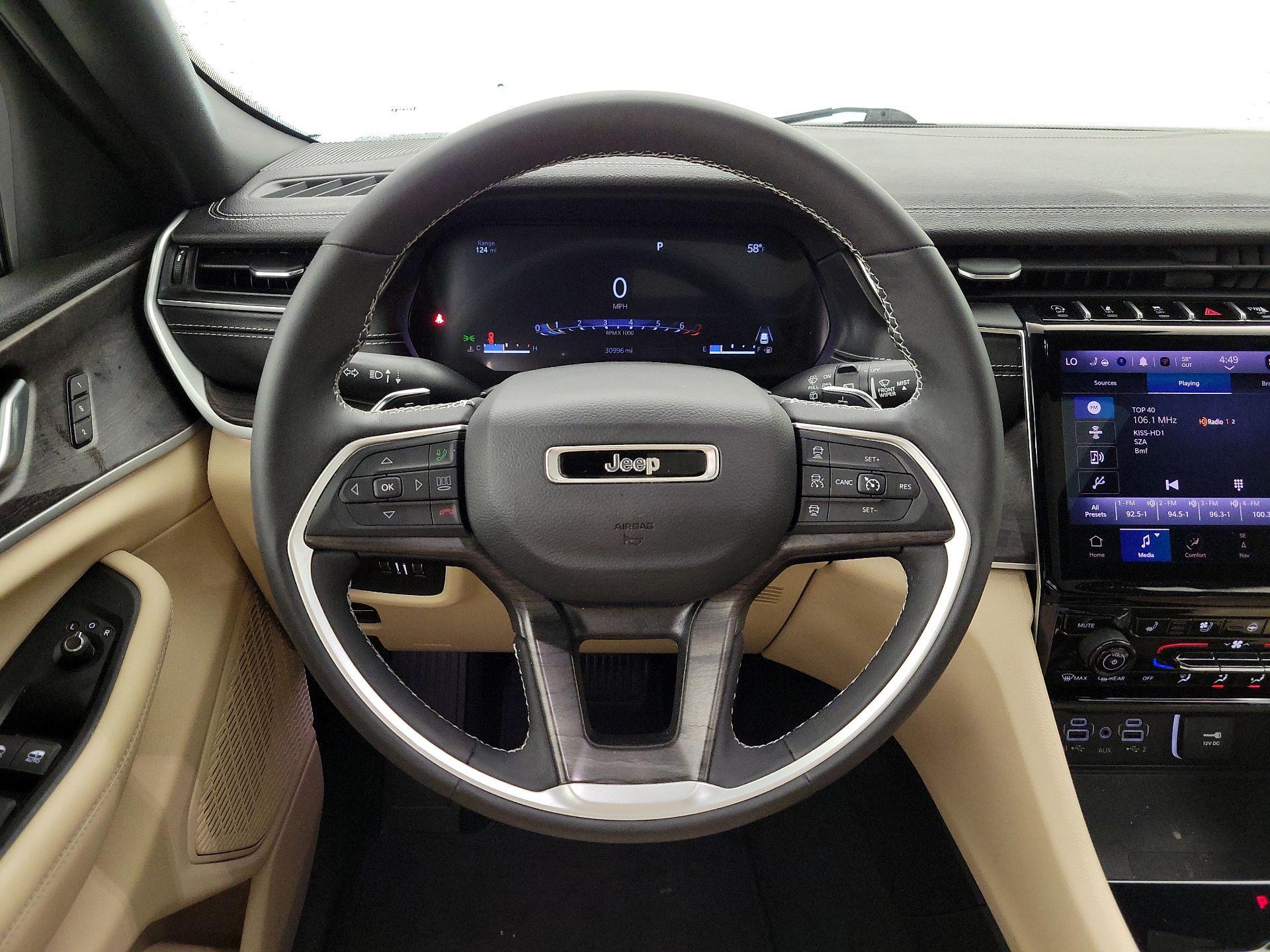 Thumbnail: 2023 Jeep Grand Cherokee - 10