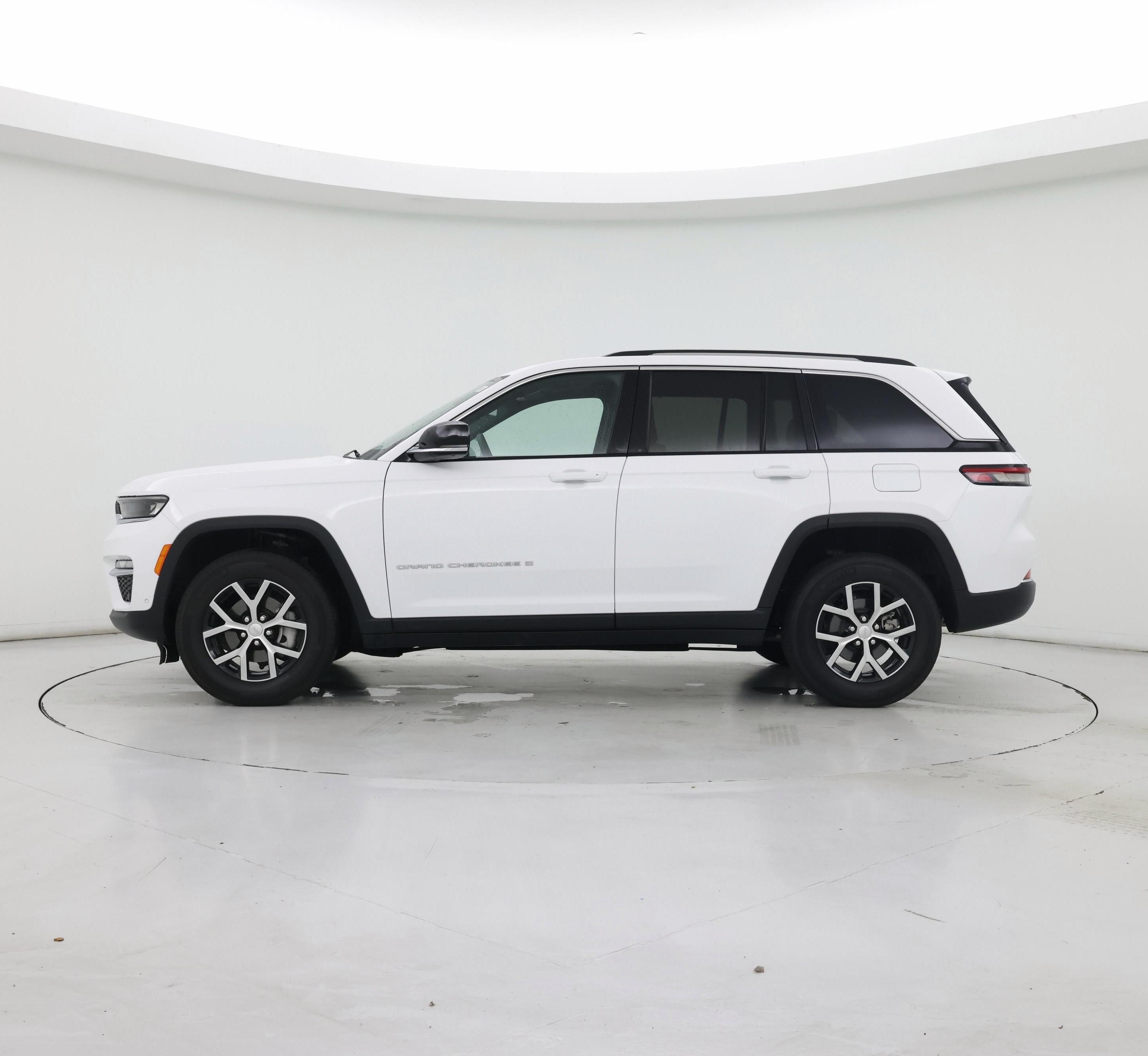 Thumbnail: 2023 Jeep Grand Cherokee - 3