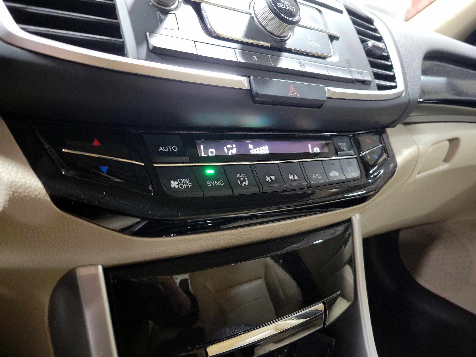 Thumbnail: 2017 Honda Accord - 16