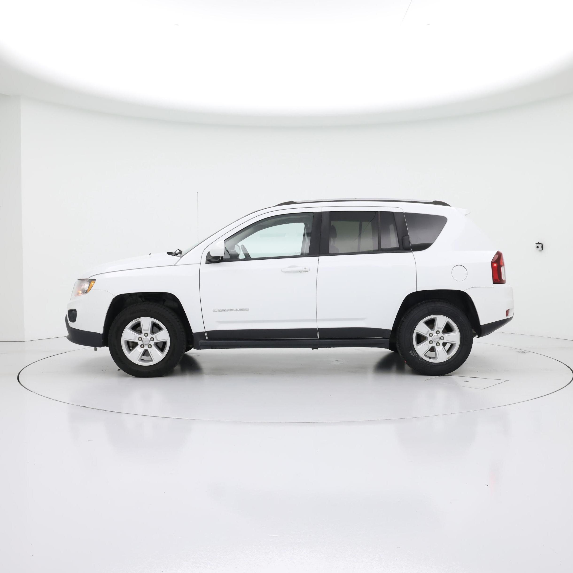 Thumbnail: 2016 Jeep Compass - 3