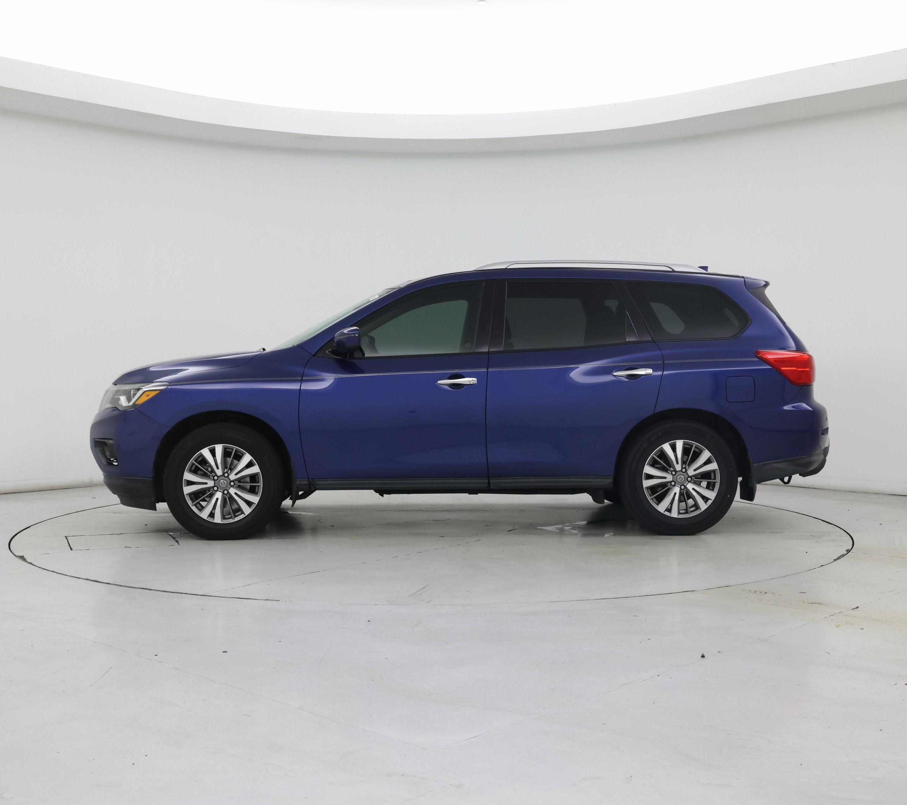 Thumbnail: 2020 Nissan Pathfinder - 3