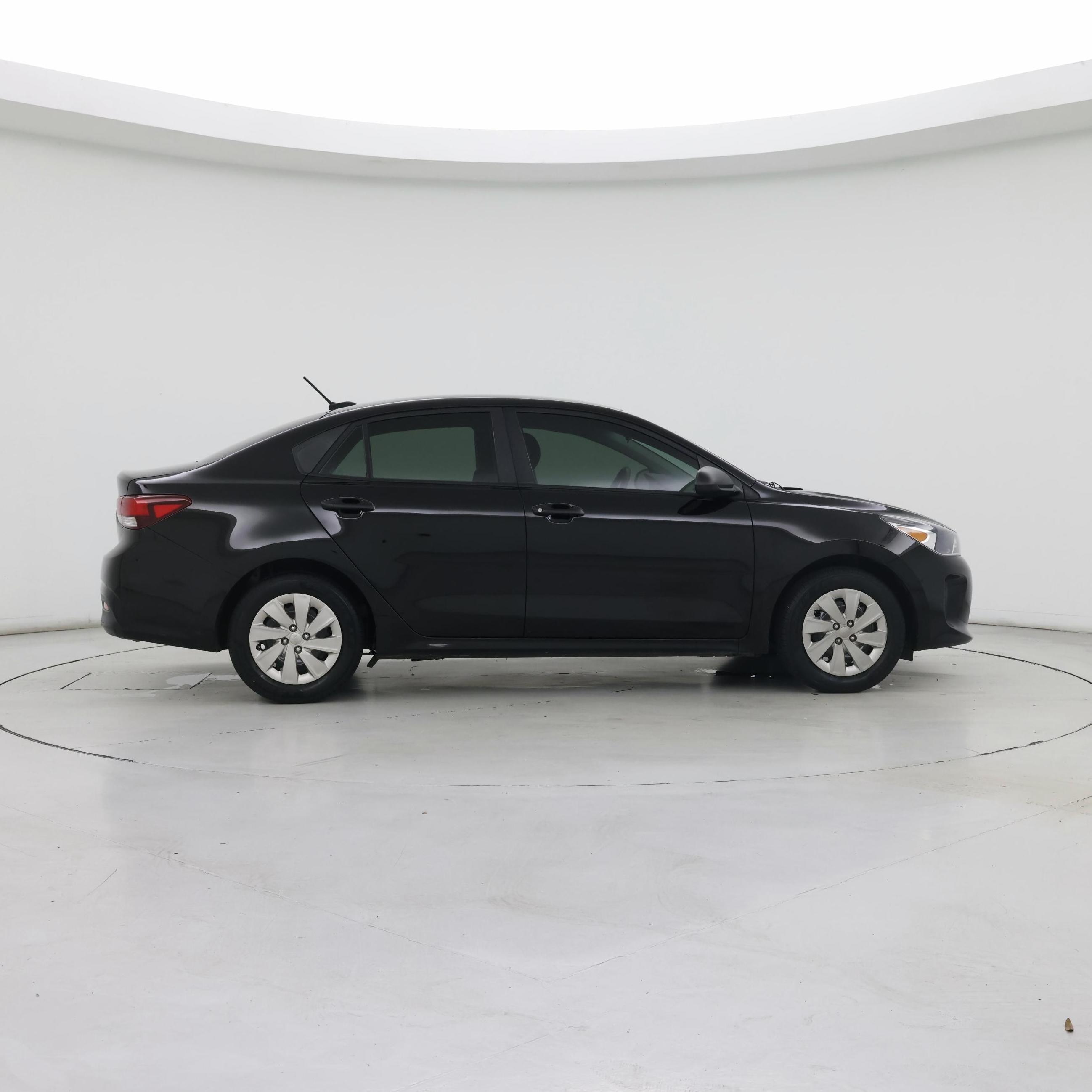 Thumbnail: 2018 Kia Rio - 7