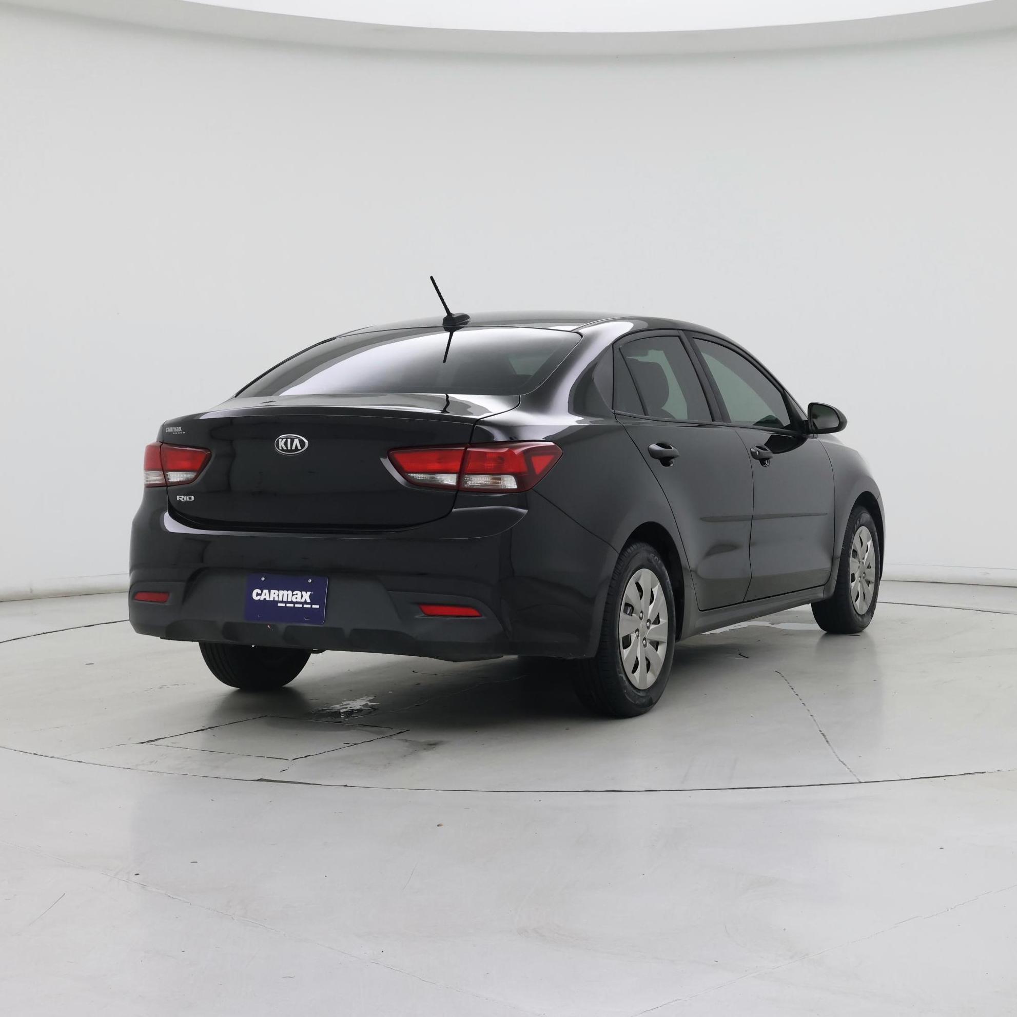 Thumbnail: 2018 Kia Rio - 8