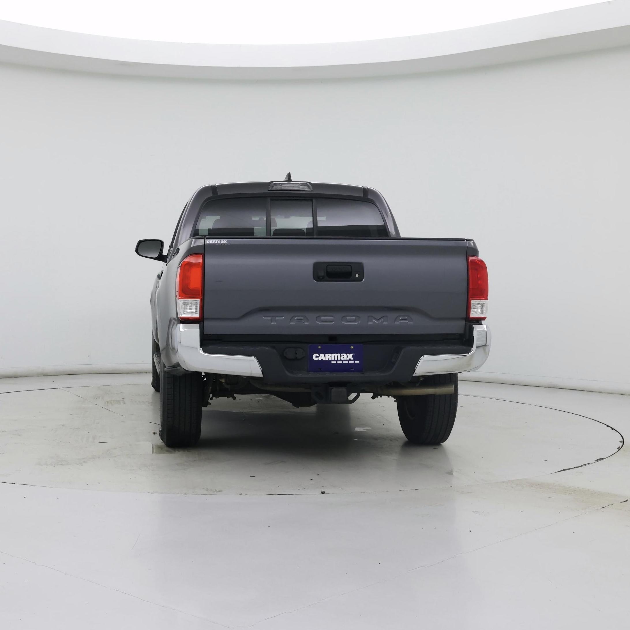 Thumbnail: 2016 Toyota Tacoma - 6