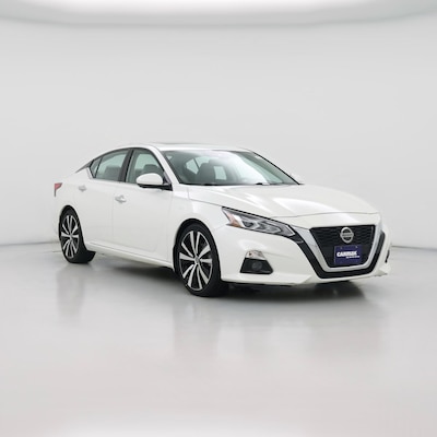White 2020 Nissan Altima Platinum