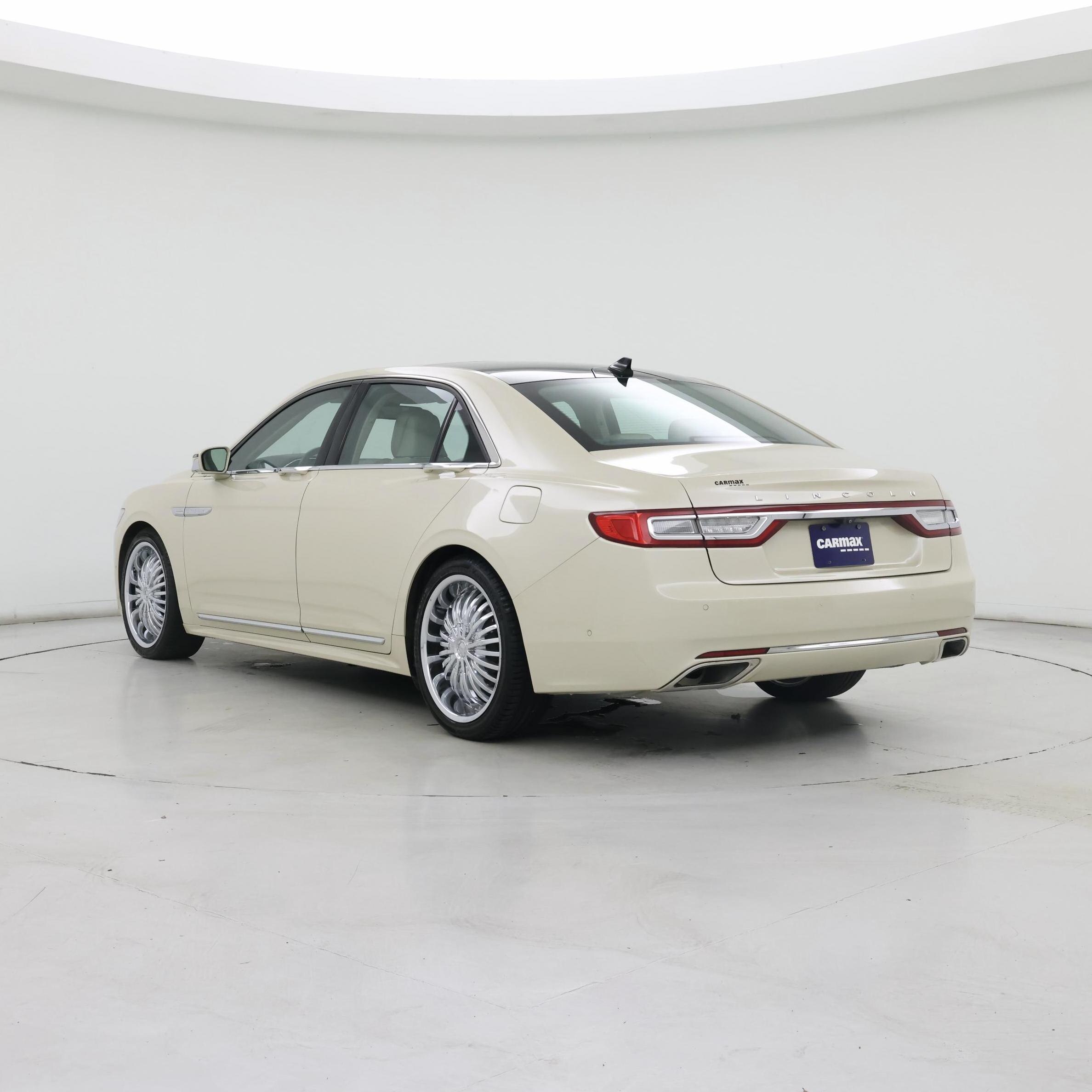 Thumbnail: 2018 Lincoln Continental - 2