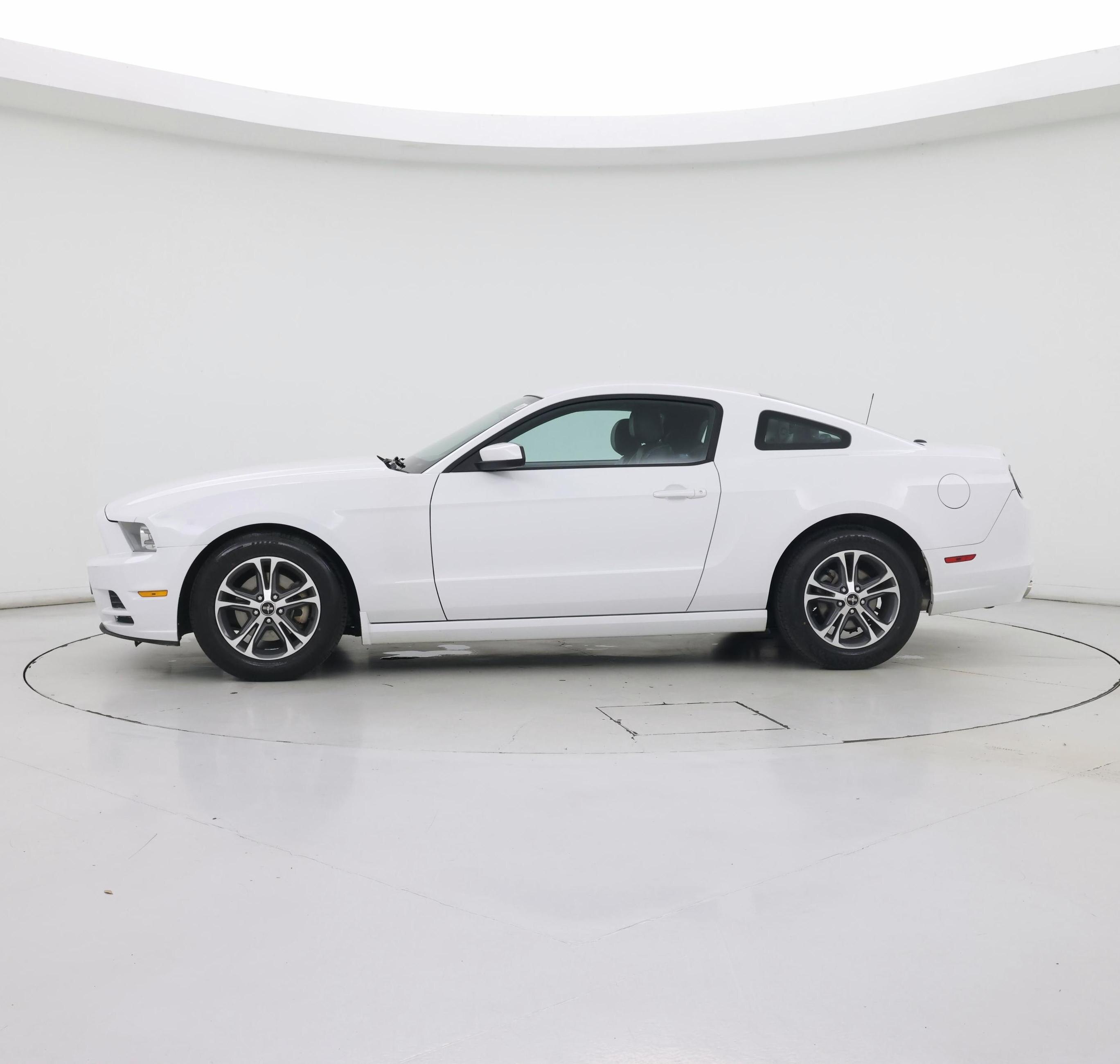 Thumbnail: 2014 Ford Mustang - 3