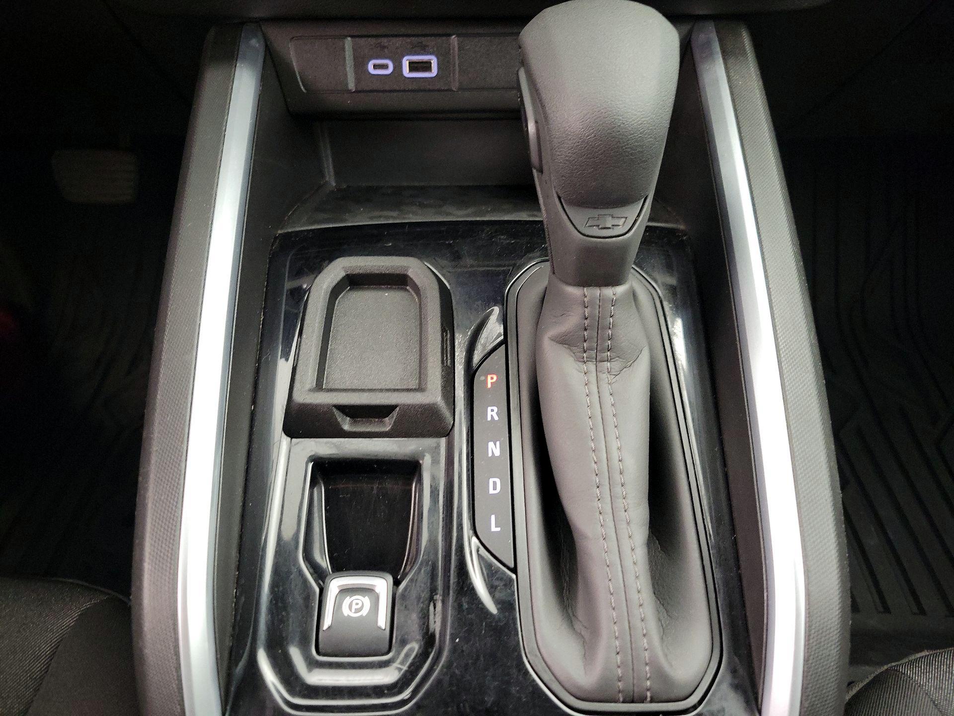 Thumbnail: 2024 Chevrolet Colorado - 17