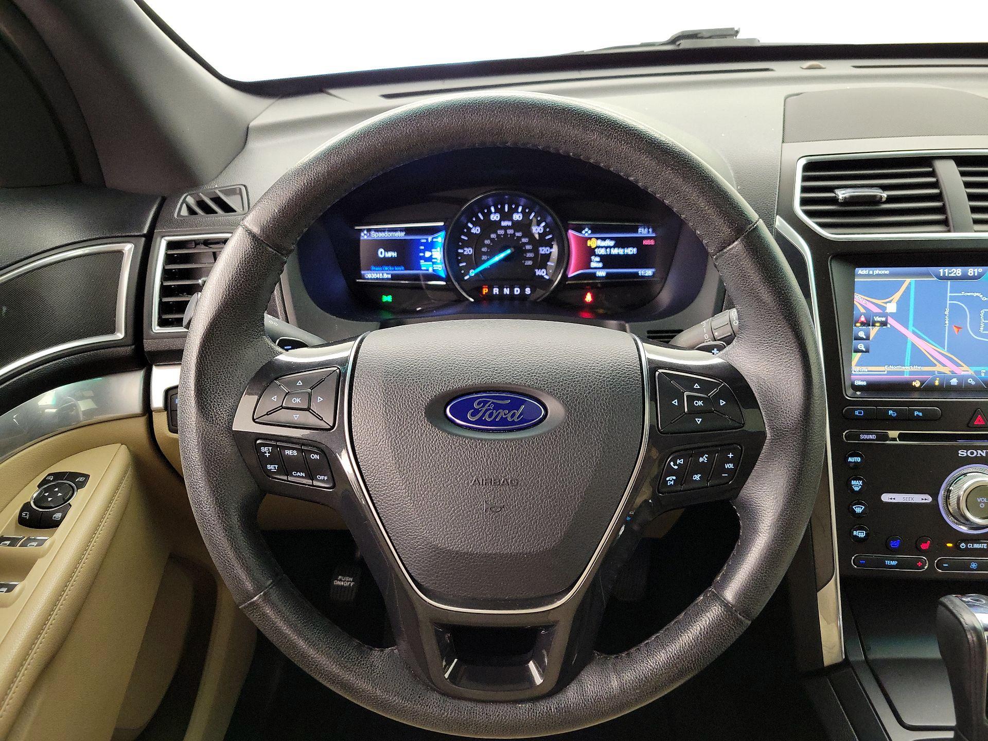 Thumbnail: 2016 Ford Explorer - 10