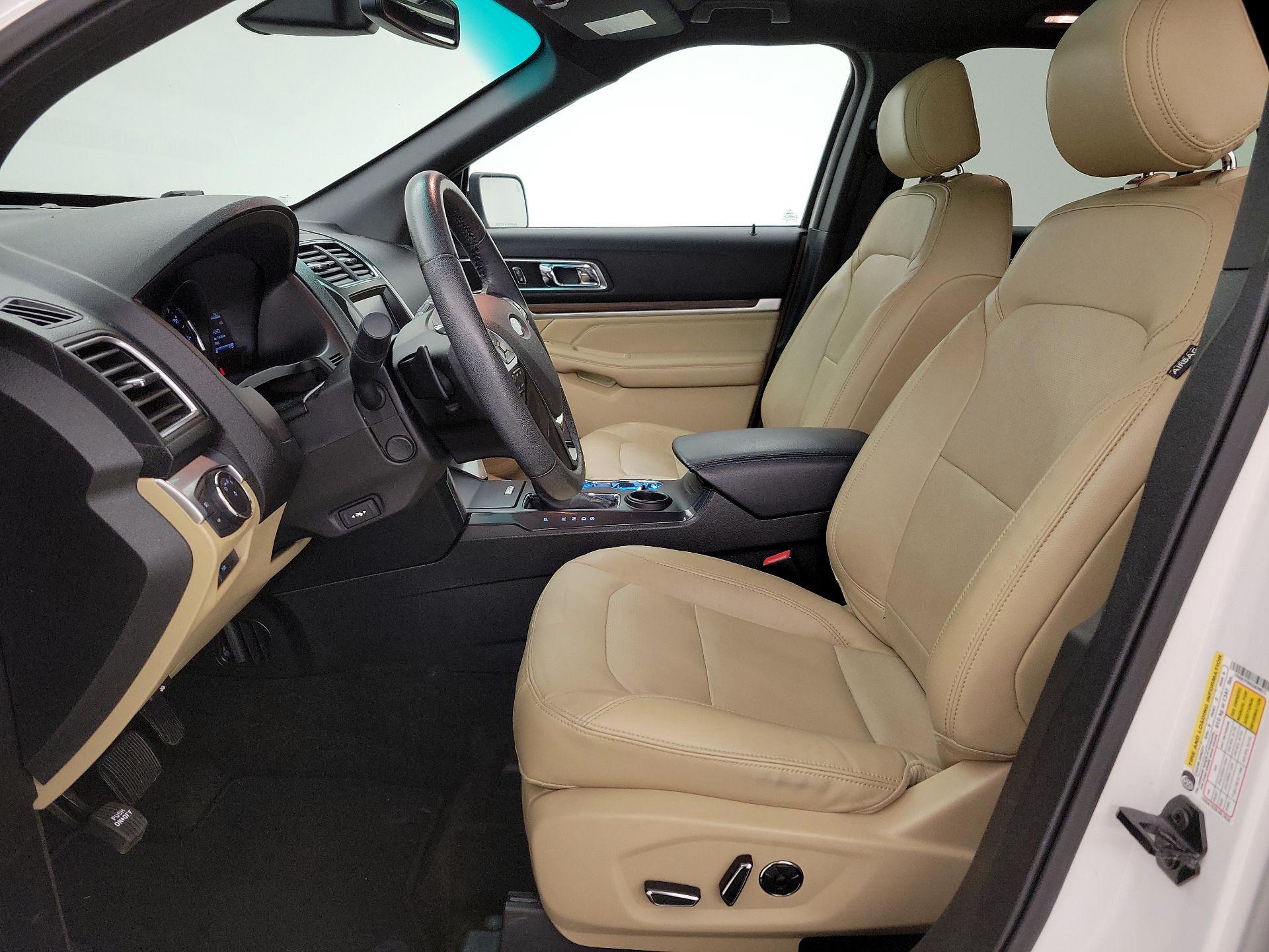Thumbnail: 2016 Ford Explorer - 11