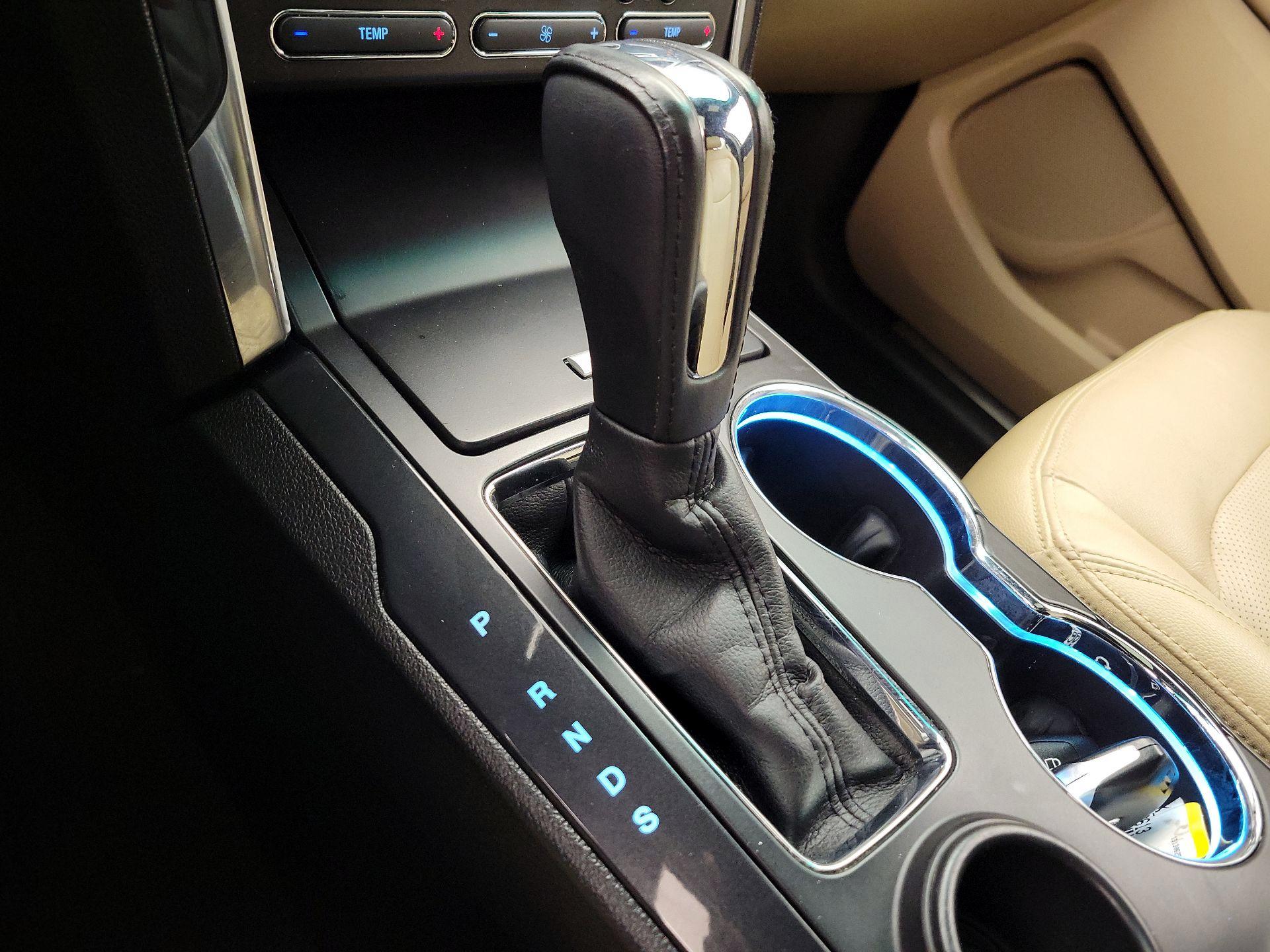 Thumbnail: 2016 Ford Explorer - 18