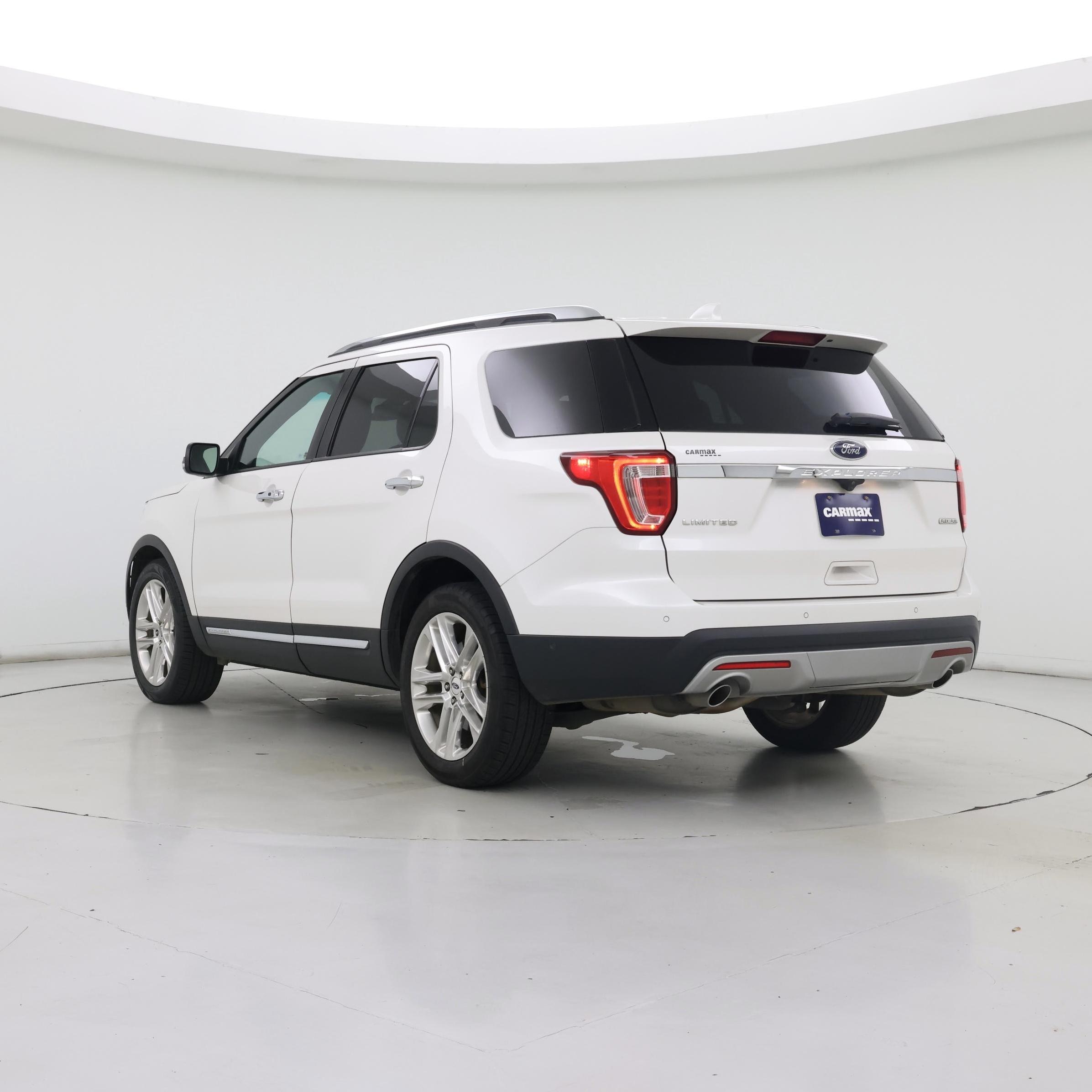 Thumbnail: 2016 Ford Explorer - 2